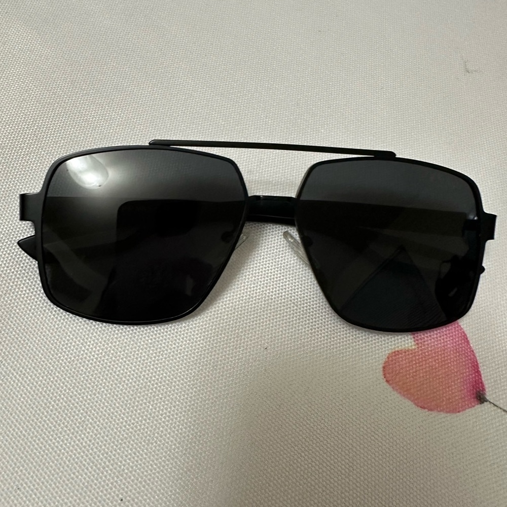Prada línea rosa sunglasses
